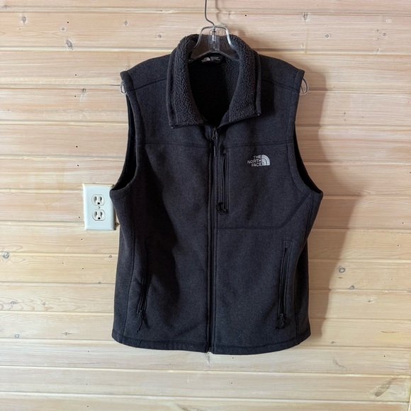 The North Face Men’s Charcoal Grey Sherpa Fleece Vest Size L Winter Layering - Picture 2 of 4